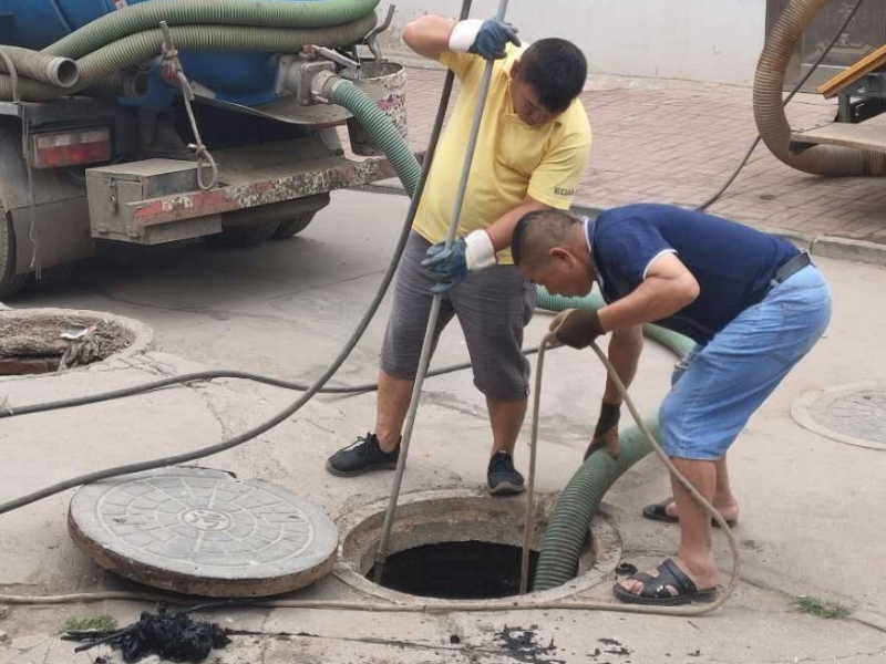 普陀区铜川路​专业化粪池清理专车抽粪吸粪高压清洗管